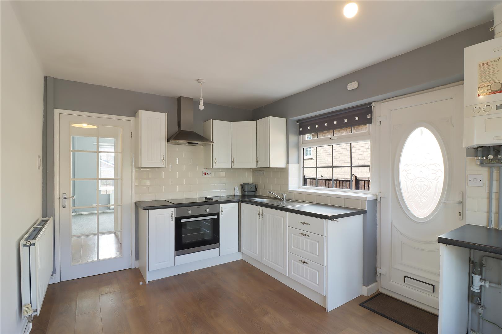 2 bed property in Pindale Avenue, Chesterfield